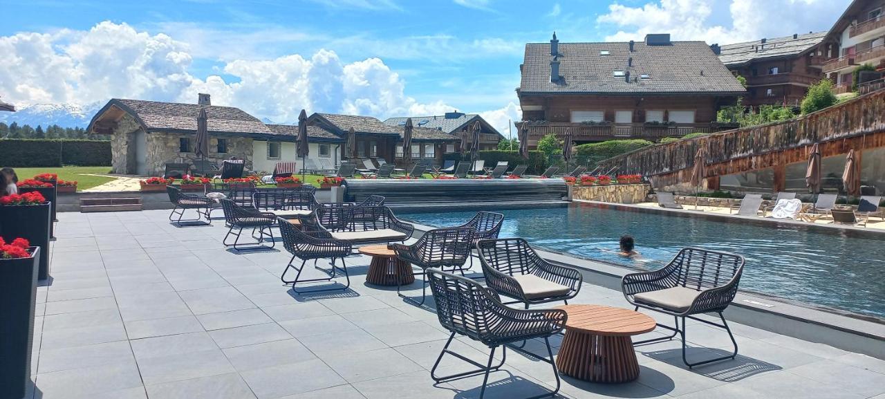Apartment 24 Hotel Etrier Pool & Spa Κρανς Μοντάνα Εξωτερικό φωτογραφία