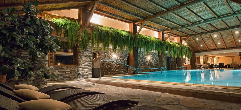 Apartment 24 Hotel Etrier Pool & Spa Κρανς Μοντάνα Εξωτερικό φωτογραφία